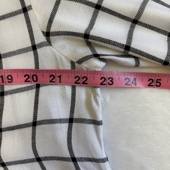Wrangler White/Black Plaid Popover Blouse, 3/4 Sleeves, Large, NWT - Picture 10 of 15
